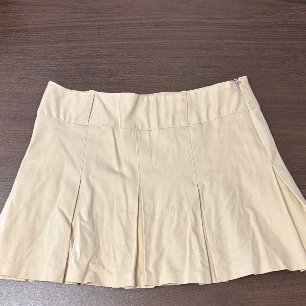 Stationwagon Cream Women's Pleated Skirt
